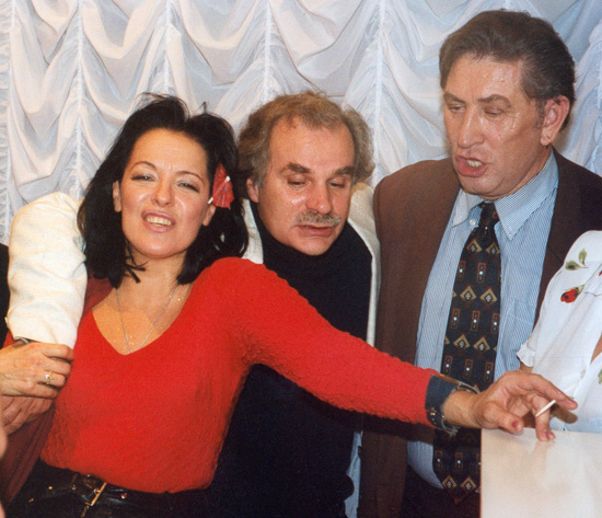 Певица Наталья Сорокина, поэт Евгений Раевский и певец Виталий Коротаев